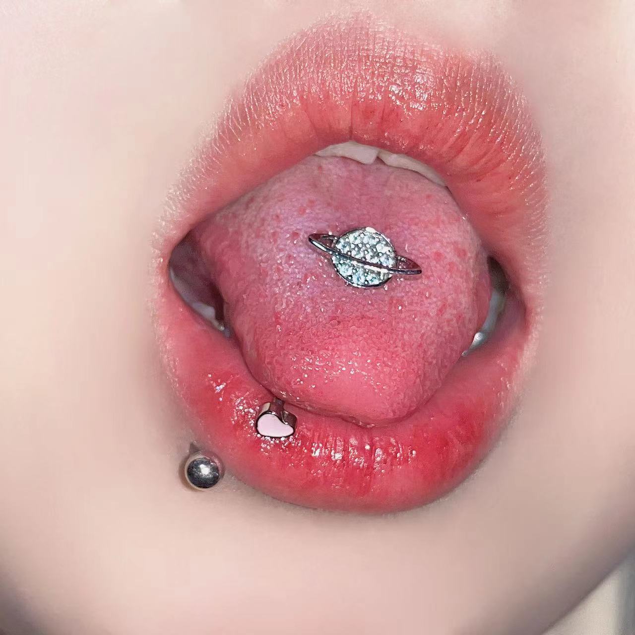 1개 트렌디하고 시원한 스타일의 스테인리스 스틸 1.6 - Body Jewelry And Piercing 리뷰 및 가격