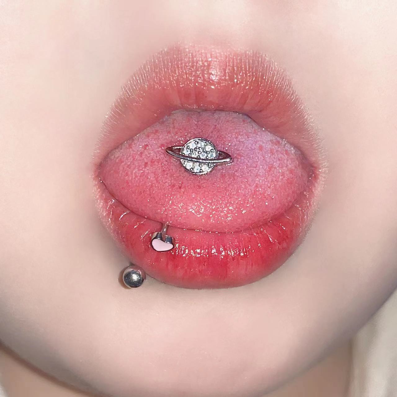 1개 트렌디하고 시원한 스타일의 스테인리스 스틸 1.6 - Body Jewelry And Piercing 리뷰 및 가격